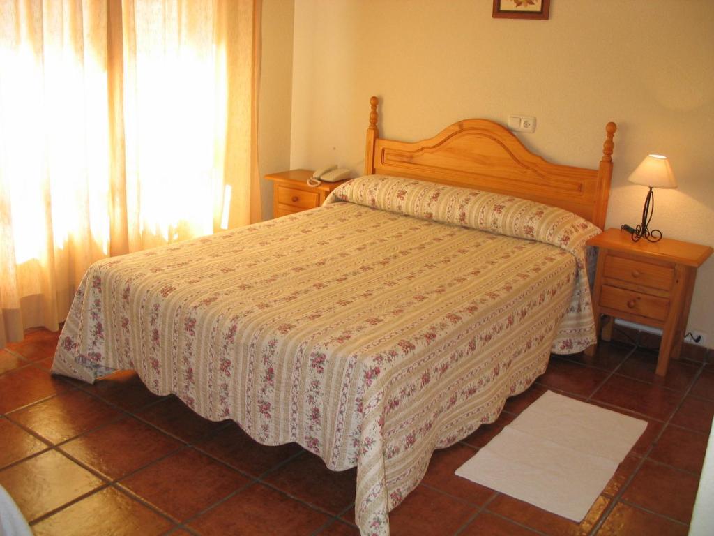 Hotel Valle Del Jerte Los Arenales 部屋 写真