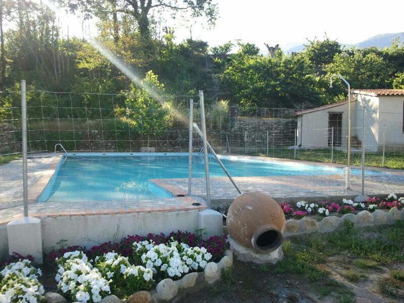 Hotel Valle Del Jerte Los Arenales エクステリア 写真
