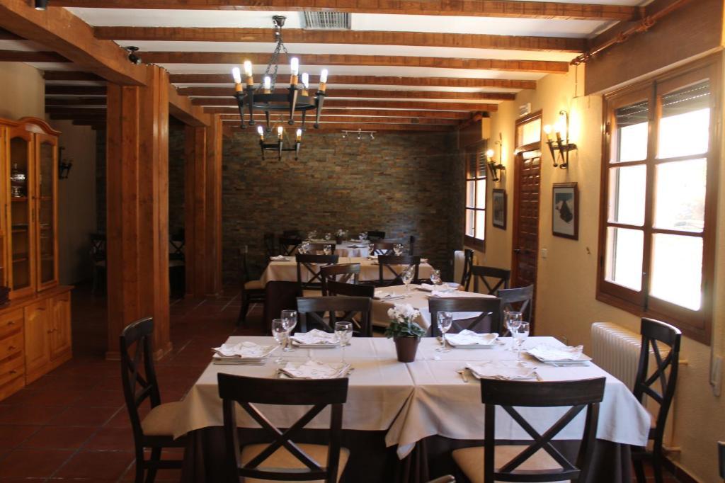 Hotel Valle Del Jerte Los Arenales エクステリア 写真
